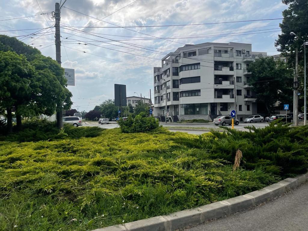 Natatiei Apartment Букурещ Екстериор снимка