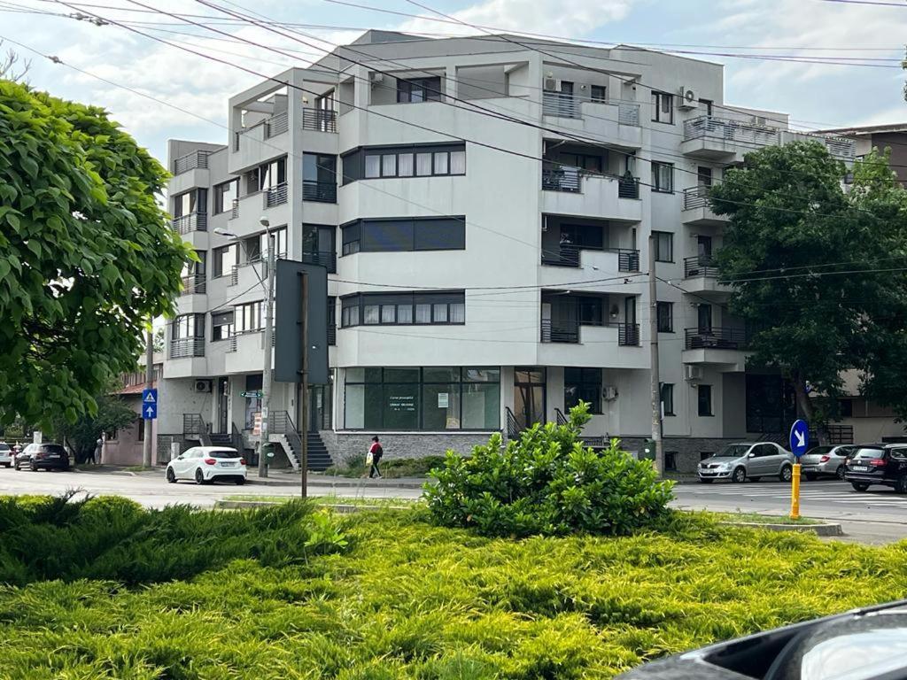 Natatiei Apartment Букурещ Екстериор снимка